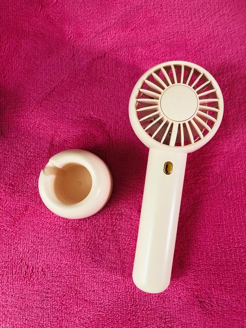 手持電風扇 夏日隨身清涼的輕便之選